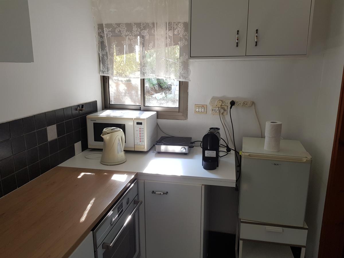 A Pastoral B & B Giv'at Ada 외부 사진