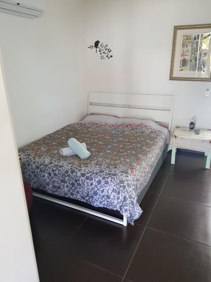 A Pastoral B & B Giv'at Ada 외부 사진